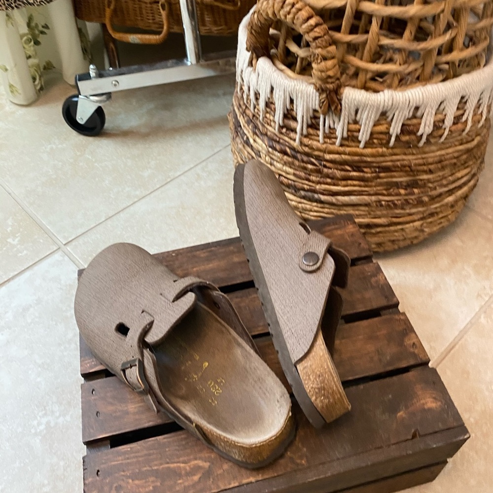 birkenstock clogs size 6